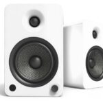 Altavoces Bluetooth Kanto YU6 Active Hi-Fi en blanco mate. Se venden por pares.